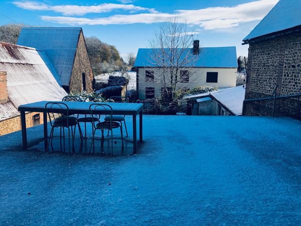 Immeuble centre village GLOS LA FERRIERE