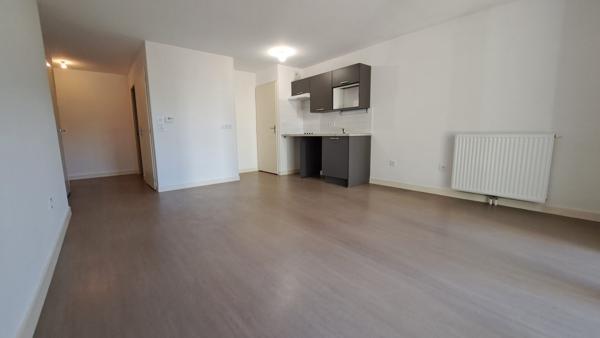 APT  T4 LIBRE TBE SECTEUR CAMPUS CHU