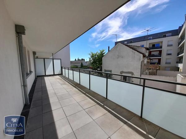 Appartement à louer 3 pièces 63.79m² Joué-lès-Tours (37300)