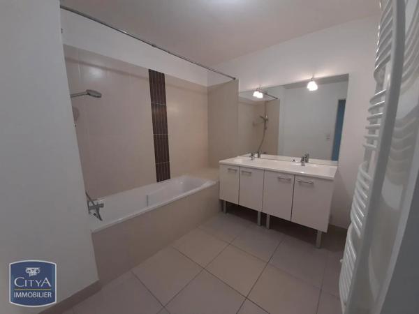Appartement à louer 3 pièces 63.79m² Joué-lès-Tours (37300)