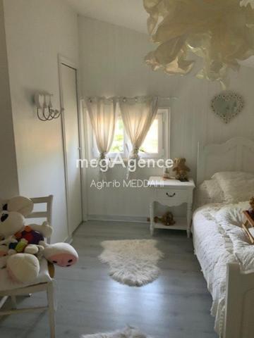 Maison à MEURSAC, 17120 - 7 pièces 190m²