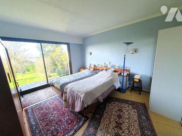 À vendre maison d'Architecte exceptionnelle d'environ 380 m² habitables, dans un cadre privilég...