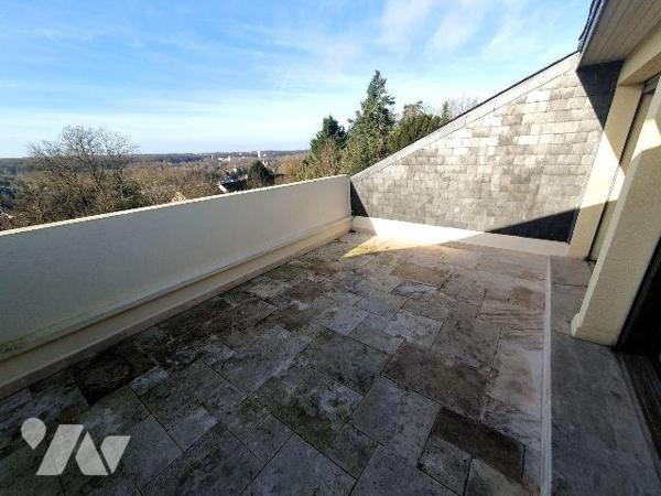 À vendre maison d'Architecte exceptionnelle d'environ 380 m² habitables, dans un cadre privilég...