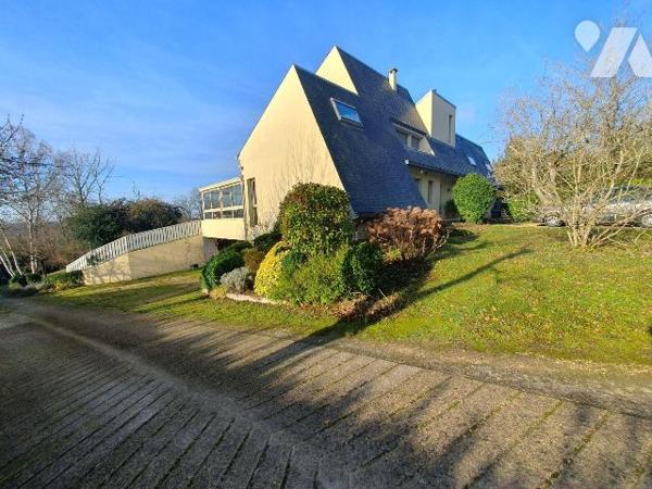 À vendre maison d'Architecte exceptionnelle d'environ 380 m² habitables, dans un cadre privilég...