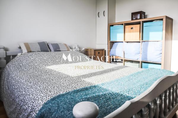 AGRÉABLE MAISON FAMILIALE AVEC APPARTEMENT - A 700m DE LA PLAGE -