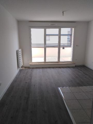 Beau T2 42m2 avec terrasse à Maromme