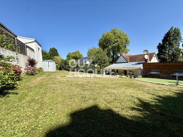 SAINT-ARNOULT, MAISON 3 PIÈCES AVEC JARDIN, GARAGE ET DÉPENDANCE