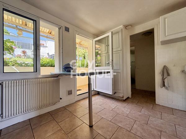 SAINT-ARNOULT, MAISON 3 PIÈCES AVEC JARDIN, GARAGE ET DÉPENDANCE