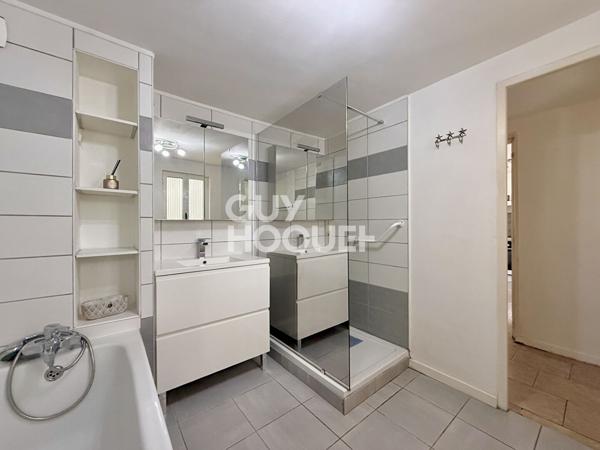 SAINT-ARNOULT, MAISON 3 PIÈCES AVEC JARDIN, GARAGE ET DÉPENDANCE