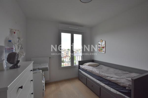 DERNIER ETAGE - DUPLEX - VUE PANORAMIQUE -