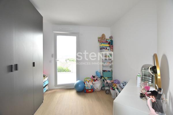 DERNIER ETAGE - DUPLEX - VUE PANORAMIQUE -