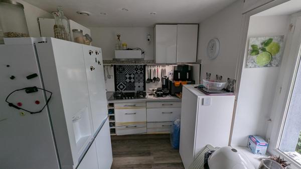 Maison en campagne, à finir de rénover - Grand terrain