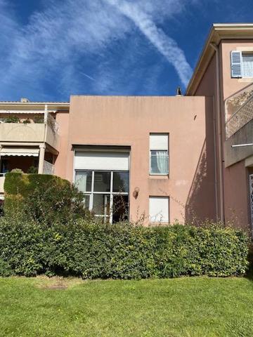 Vente / Appartement T5