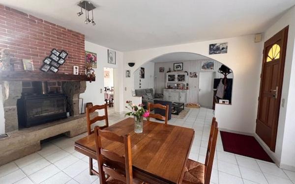 Maison à vendre    5 pièces • 135 m2 Villeneuve-de-Marsan