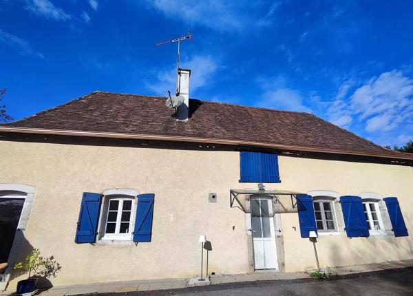 Belle maison du XIXe siècle proche du centre ville avec jardin et garage