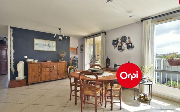 Appartement à vendre    4 pièces • 92 m2 Vénissieux