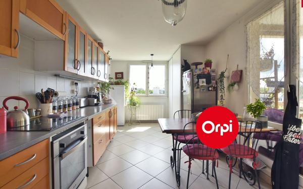Appartement à vendre    4 pièces • 92 m2 Vénissieux