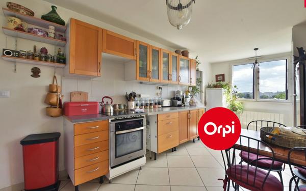 Appartement à vendre    4 pièces • 92 m2 Vénissieux