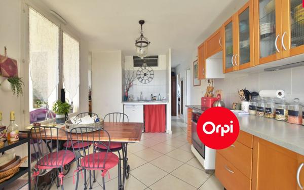 Appartement à vendre    4 pièces • 92 m2 Vénissieux