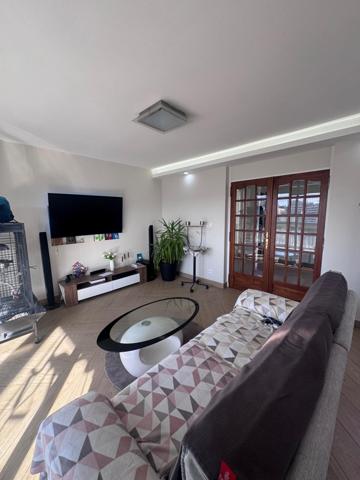 Appartement à SAINT-ETIENNE, 42100 - 4 pièces 80m²