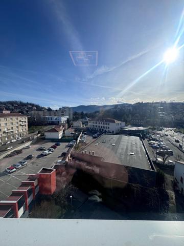 Appartement à SAINT-ETIENNE, 42100 - 4 pièces 80m²
