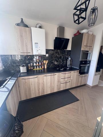 Appartement à SAINT-ETIENNE, 42100 - 4 pièces 80m²