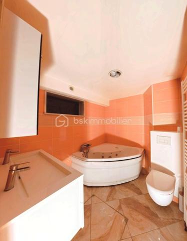 Immeuble commercial de 346 m²