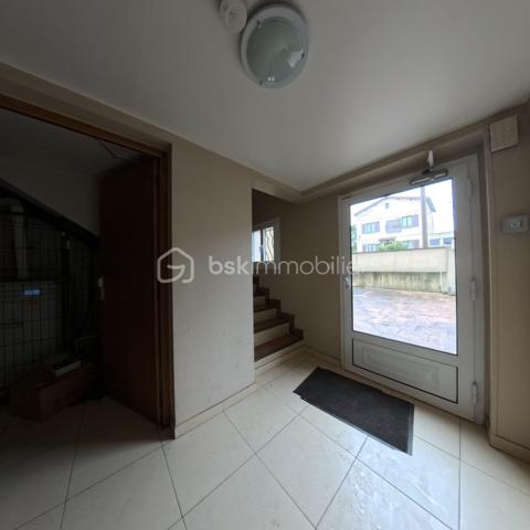 Immeuble commercial de 346 m²