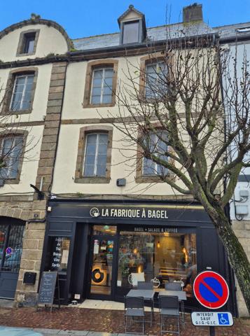 Centre ville immeuble de 8 pièces sur sur une surface de 233m².