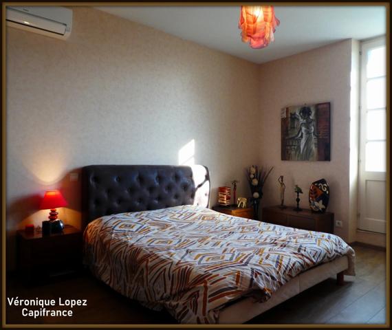 EXCLUSIVITE. AGEN proche du centre, belle demeure en pierres 7 pièces, véranda, piscine, pigeonnier, grand garage sur terrain de 3 951,00 m²