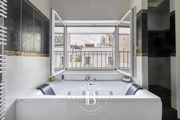 Paris 16ème, Maison de ville 6 Chambres -  301 m² à vendre