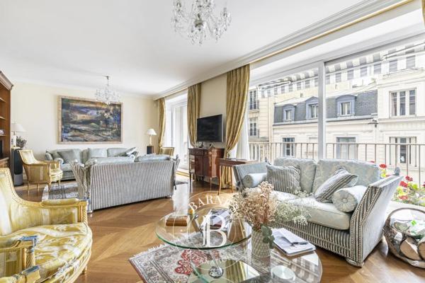 Paris 16ème, Maison de ville 6 Chambres -  301 m² à vendre