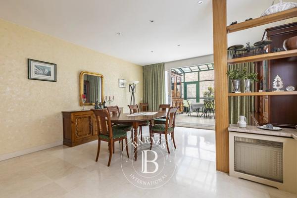 Paris 16ème, Maison de ville 6 Chambres -  301 m² à vendre
