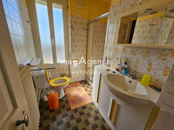 Maison à THOUARS, 79100 - 6 pièces 130m²