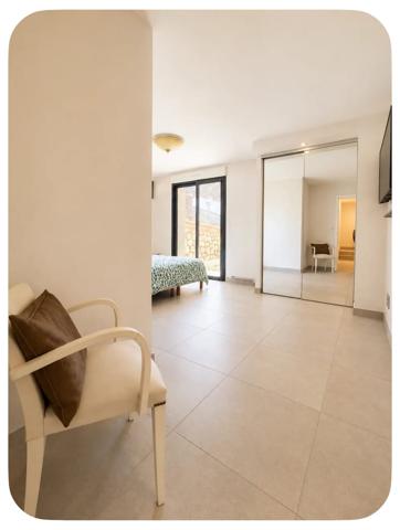 Maison
         6 pièces
        - 155 m² 399 000 € *
