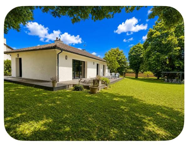 Maison
         6 pièces
        - 155 m² 399 000 € *