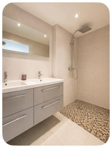 Maison
         6 pièces
        - 155 m² 399 000 € *