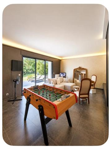 Maison
         6 pièces
        - 155 m² 399 000 € *
