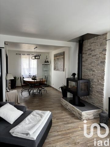 Maison 7 pièces de 160 m² à Étival-lès-le-Mans (72700)