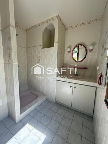 ENSEMBLE IDEAL ARTISAN AVEC BUREAU ET HANGAR OU INVESTISSEURS