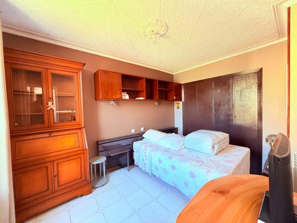 Bastia (20200) T4 80 m2 à rénover dernier étage - Idéal investissement locatif