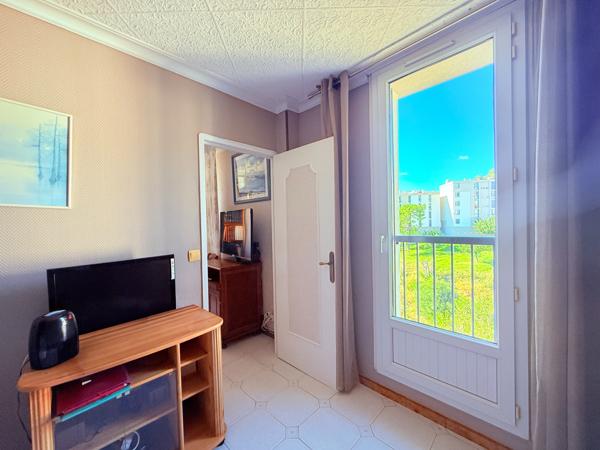 Bastia (20200) T4 80 m2 à rénover dernier étage - Idéal investissement locatif