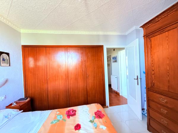 Bastia (20200) T4 80 m2 à rénover dernier étage - Idéal investissement locatif