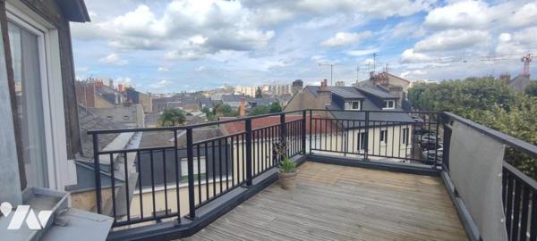Quartier Libération 5 min de la Gare Maison de ville de 225 m² 7 Pièces 4 chambres et terrasse 