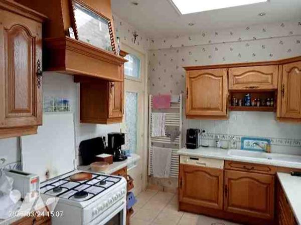 Maison avec charme semi-individuelle de 4-5 pièces, 94 m2 + annexes