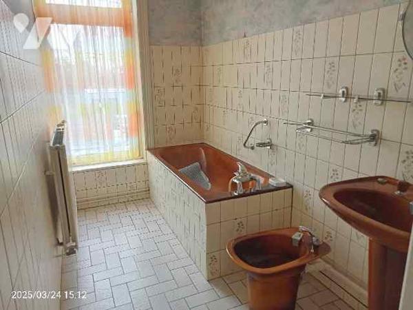 Maison avec charme semi-individuelle de 4-5 pièces, 94 m2 + annexes