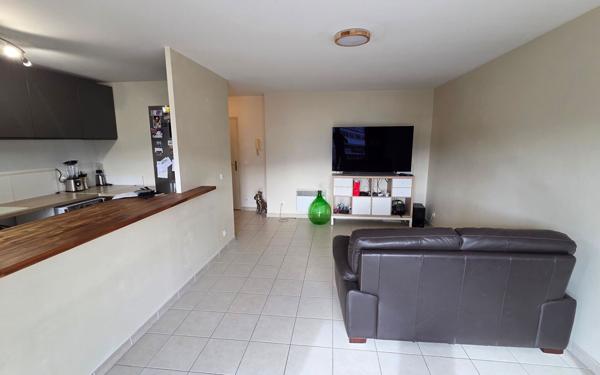 Appartement à vendre    3 pièces • 68 m2 Marseille 11