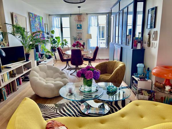 bdx centre,duplex, traversant,calme,lumieux,terrasse