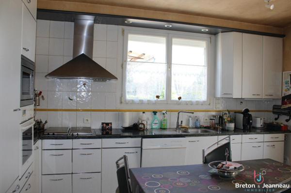Maison proche centre-ville d'Ernée