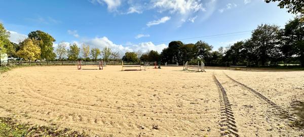 propriété équestre 17 hectares avec logis charentais